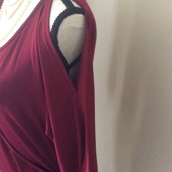 YOINS BURGUNDY DRESS - Picture 2 of 7